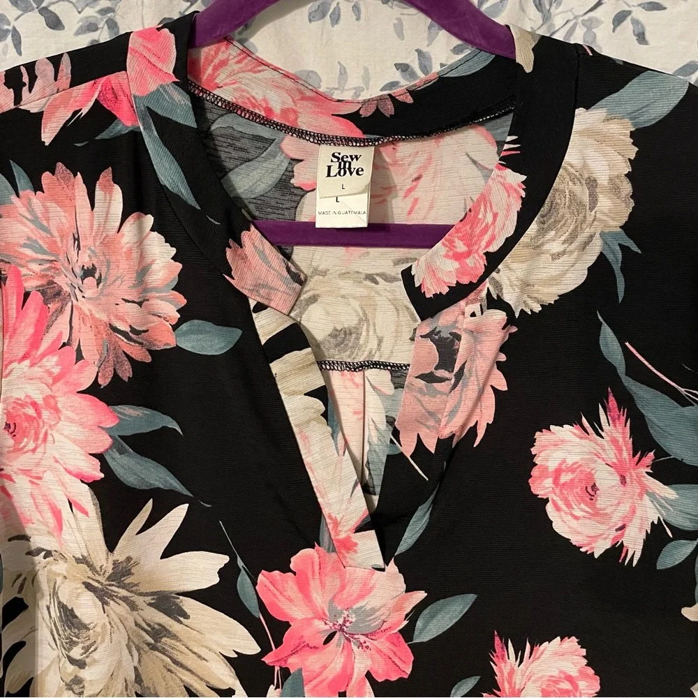 Sew In Love Set of Two Floral Lizzy Tops - Picture 6 of 7